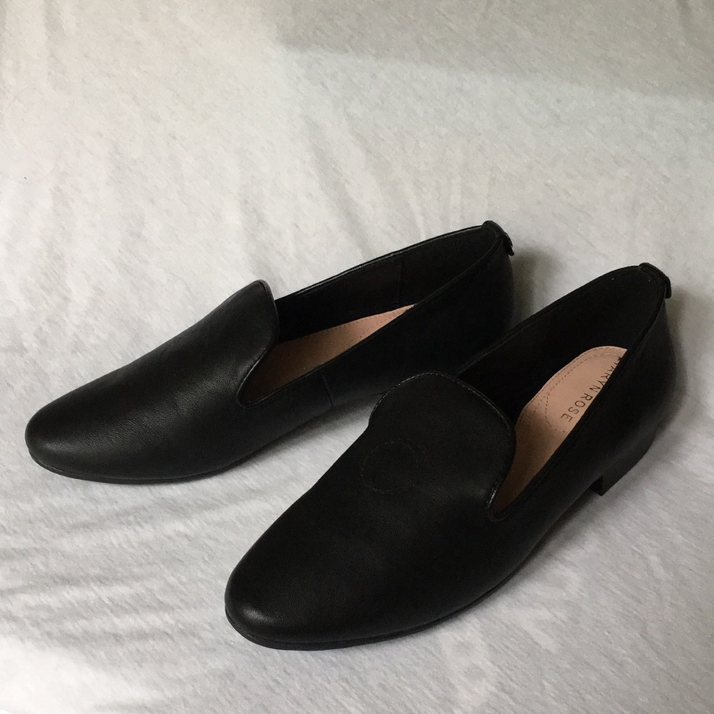 Taryn Rose leather loafer, size 6